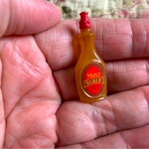 Kitchen littles 1996 Maple syrup bottle. Rare. Like new condition.
